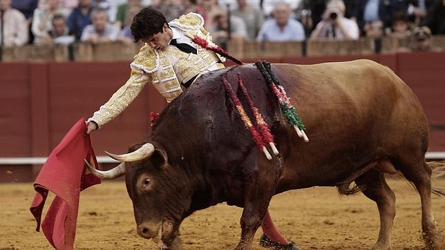 Juan del Álamo quiere dar un salto de la mano de Rui Bento