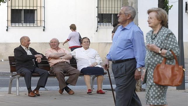 Córdoba es la provincia con la población más envejecida de Andalucía