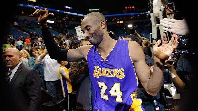 Kobe Bryant supera a Michael Jordan