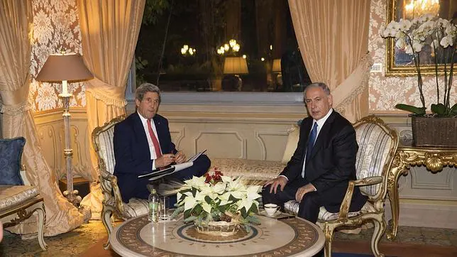 Kerry (izq) y Netanyahu (der) el pasado día 15 en Roma