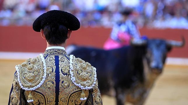 Ilusión ante el desembarco de Etmsa en la plaza de toros de  Córdoba