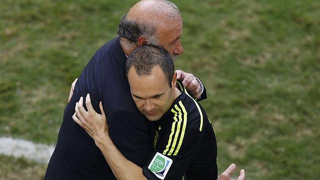 Del Bosque e Iniesta, consuelo mutuo tras el fracaso en Brasil