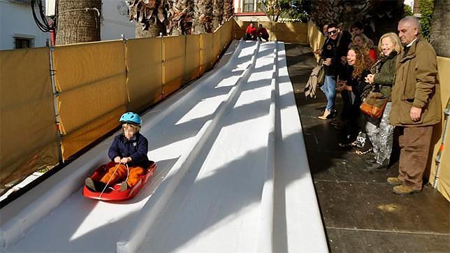 Tomares inaugura su Navidad con un sinfín de actividades