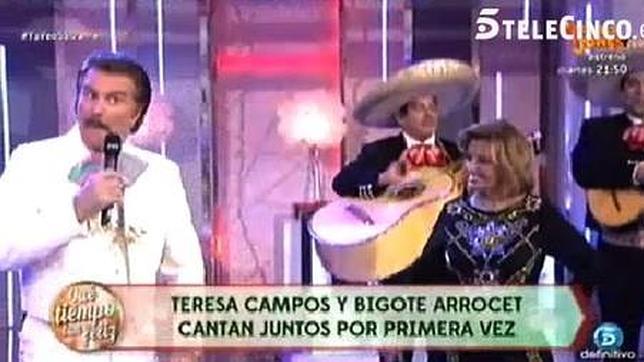 El beso en directo entre María Teresa Campos y Bigote Arrocet en «¡Qué tiempo tan feliz!»