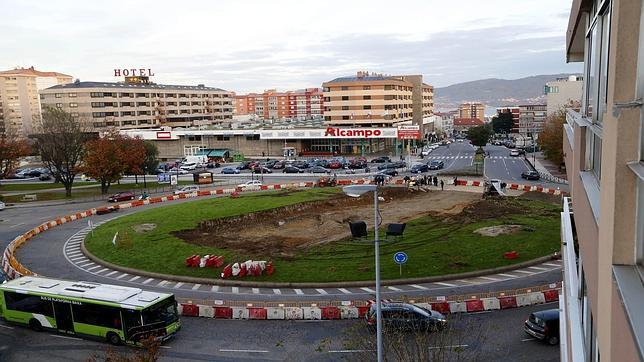 Vecinos de Coia contrarios al barco revientan el último pleno en Vigo