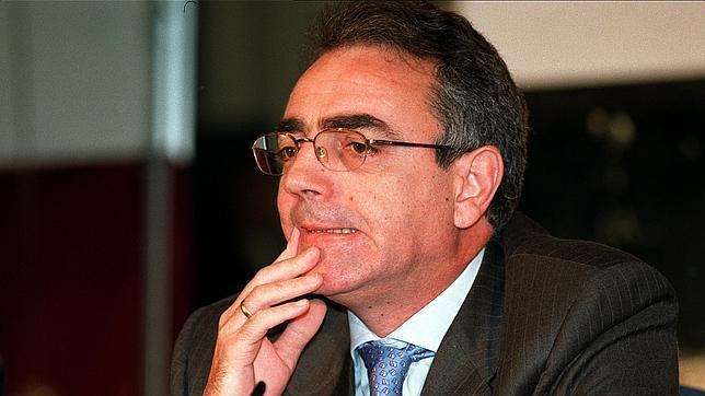 El juez pide investigar el patrimonio del expresidente Miguel Sanz por el caso Caja Navarra