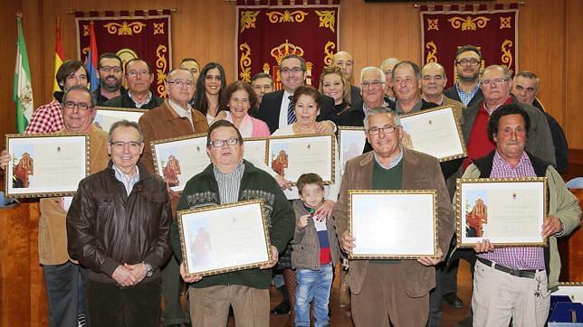 Reconocimiento a los funcionarios de Los Palacios jubilados en los últimos tres años