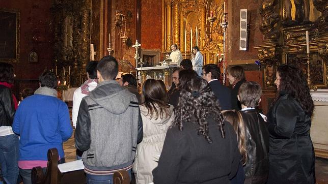 Los jóvenes cofrades de Utrera se reúnen en El Rocío