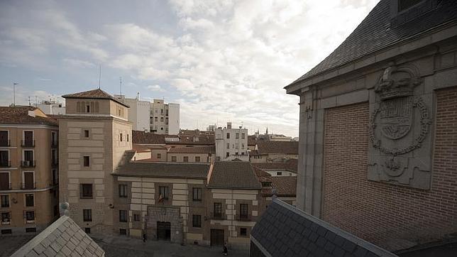 La Torre de los Lujanes, vista desde los tejados de la Casa de la Villa, tras finalizar su remodelación