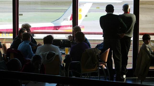 Seguimiento masivo de la huelga de cafeterías en el aeropuerto de Barajas