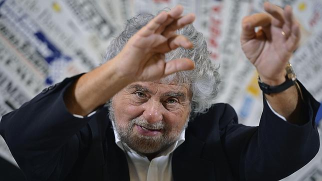 Italia desinfla el fenómeno Grillo y su «democracia por internet»