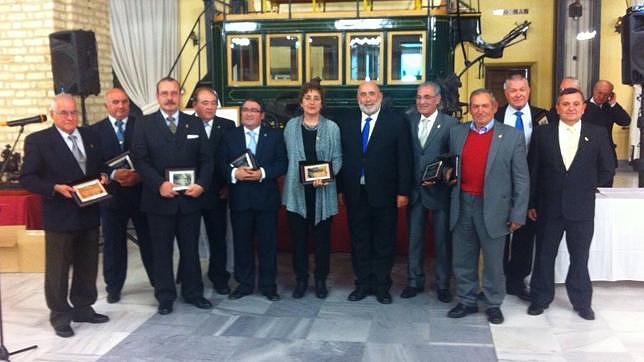 Distinguidos una decena de voluntarios de la Cabalgata de Reyes 2015