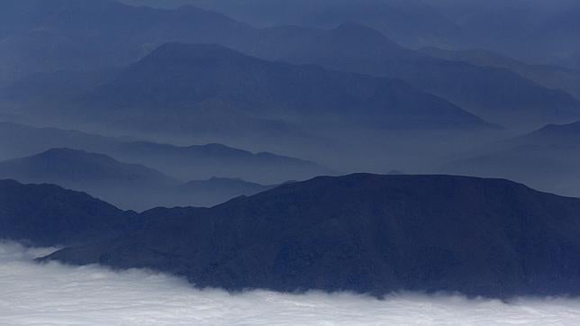 Dos montañeros españoles, aislados en los Andes