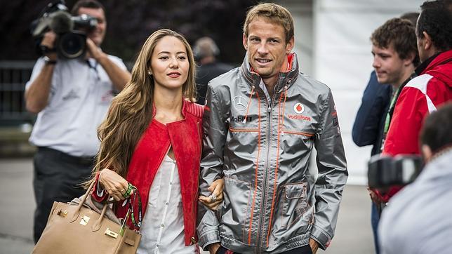 Jenson Button se casa con Jessica Michibata, su novia desde 2008