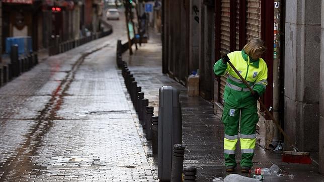 Tras las uvas, amenaza la huelga del papel y cartón