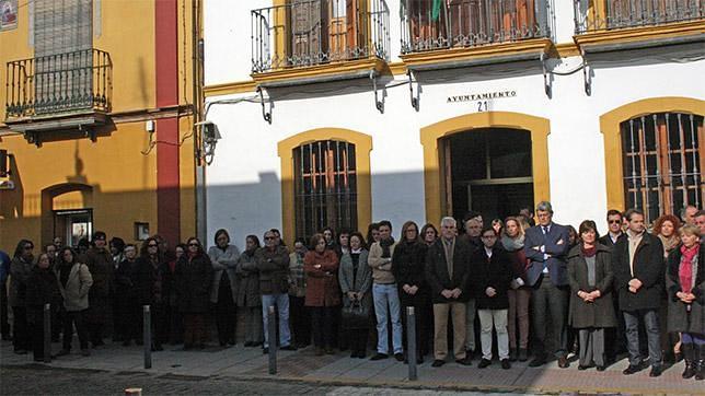 Fallece un niño al caer por la ventana en Mairena del Aljarafe