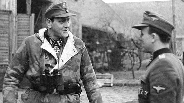 El coronel Otto Skorceny, de las «Waffen-SS»