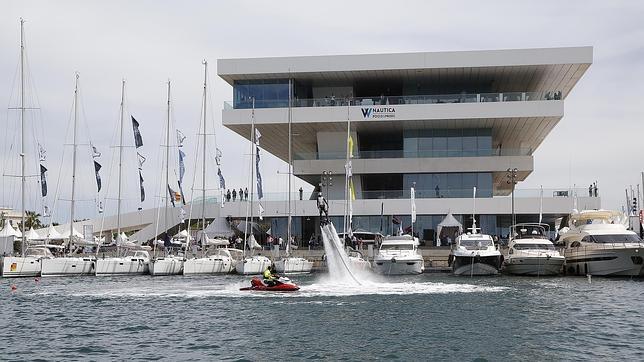 Imagen del edificio del Veles e Vents durante la Valencia Boat Show