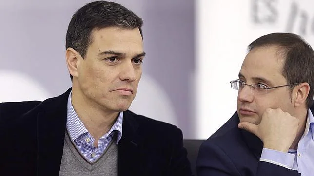 El PSOE no ve «ningún paralelismo» entre Grecia y España