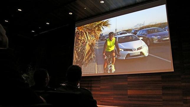 Antonio Campinos reivindica un carril bici que una la OAMI con la ciudad