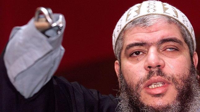 Cadena perpetua para el líder radical islámico Abu Hamza