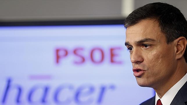 Pedro Sánchez lidera en el PSE un plan para impedir la salida de Grecia del euro