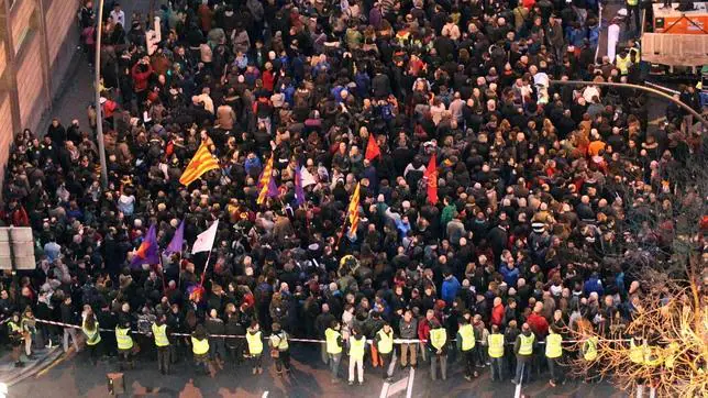 Manifestación en Bilbao contra la dispersión de los presos de ETA