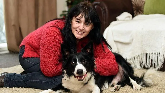 El perro que olió un cáncer y salvó la vida de su dueña
