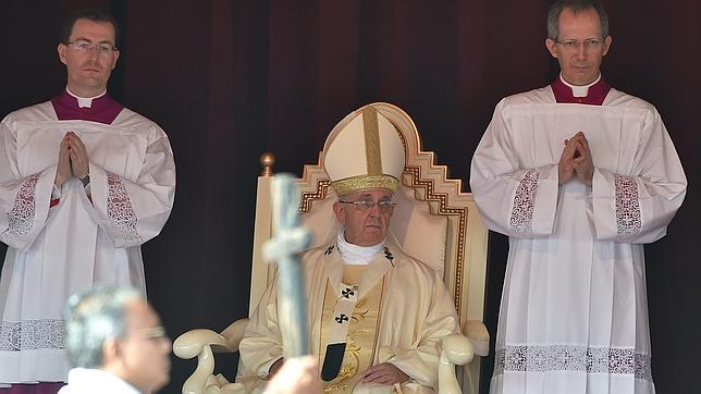 Francisco canoniza al primer santo de Sri Lanka, sacerdote clandestino durante la persecución holandesa