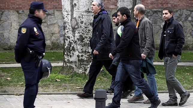 En libertad con cargos los miembros de Herrira citados por la Guardia Civil