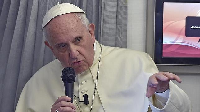 El Vaticano afirma que el Papa no justificó la violencia en sus declaraciones sobre la libertad de expresión