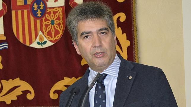 Cosidó: «Detendremos a todos los etarras, estén donde estén y se escondan donde se escondan»