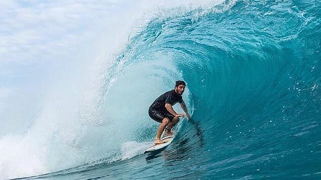 Tirotean en la puerta de su casa a Ricardo dos Santos, surfista profesional