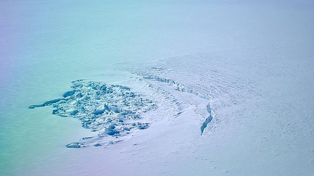 Desaparecen dos lagos bajo el hielo de Groenlandia en pocas semanas