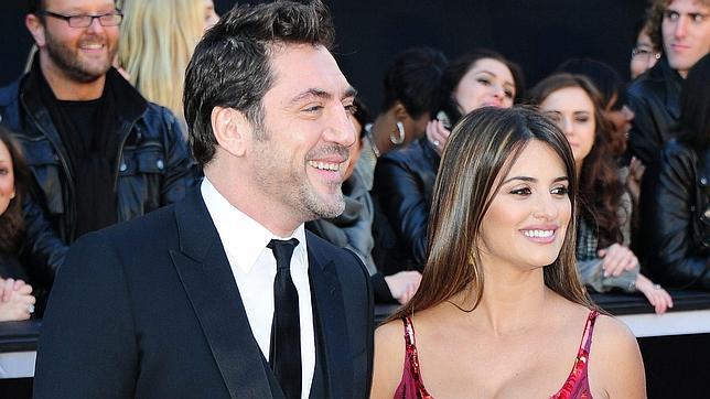 Penélope Cruz y Javier Bardem ganan un juicio a «Lecturas» por sacar fotos de su hijo