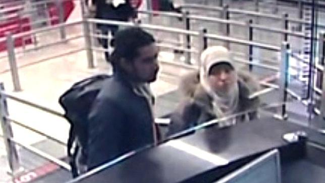 Hayat Boumeddiene, la pareja de Amedy Coulibaly, el yihadista fallecido que secuestró un supermercado en París, viajó de Madrid a Turquía