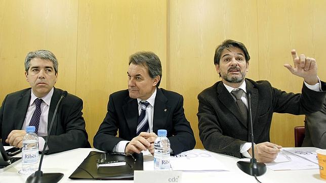 Francesc Homs, Artur Mas y Oriol Pujol, durante una ejecutiva de CDC de 2012