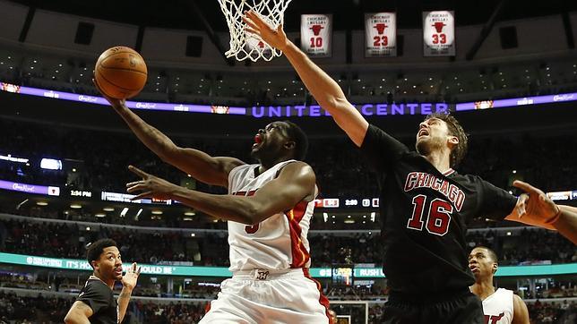 Pau Gasol e Ibaka se topan con Whiteside y Love