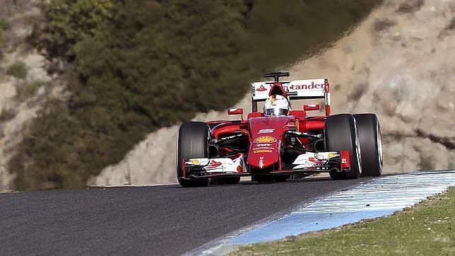 Vettel, con su Ferrari en Jerez