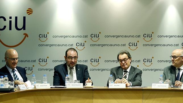 Duran desconfía de ERC y critica que fuerce la comparecencia de Mas