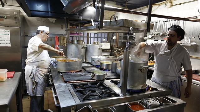 Las cocinas de Lhardy