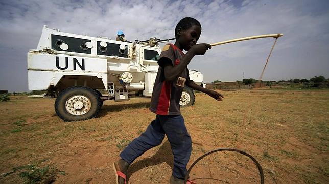 Secuestran a dos pilotos rusos, contratados por la ONU para la región de Darfur