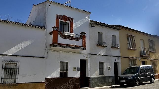 Explotaban a un joven discapacitado al que solo daban de comer pan duro y agua