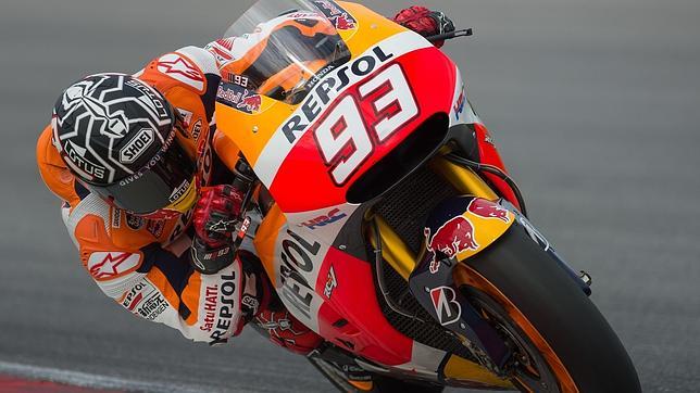 Marc Márquez manda desde el primer día