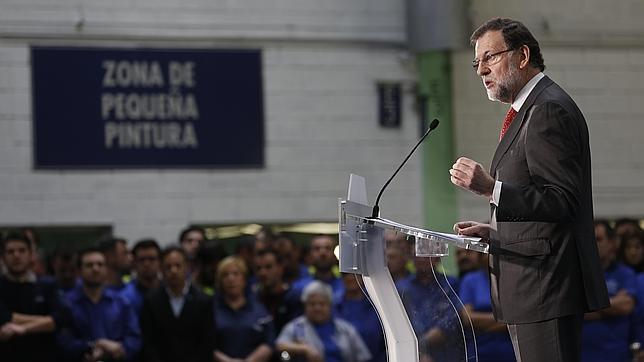 Rajoy recibe las previsiones de Bruselas de mejora para España con «legítimo orgullo»