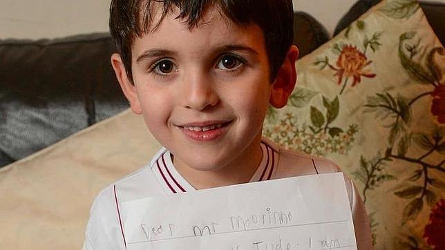 Un niño de seis años le pide a Mourinho que fiche por el Aston Villa y les salve