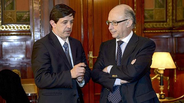 Canarias pide al Gobierno español negociar el REF «más allá de declaraciones»