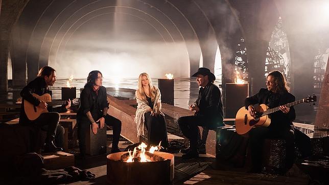 Maná estrena videoclip junto a Shakira