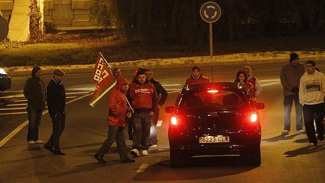 CC.OO. y UGT anteponen el derecho de huelga al derecho de poder ir a trabajar