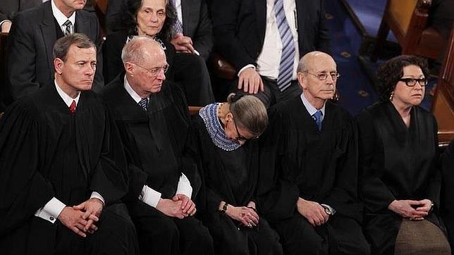 La jueza, dormida durante el discurso